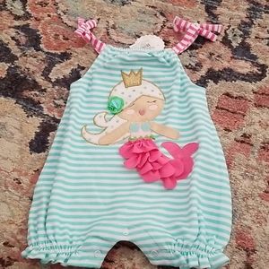 Mermaid bubble with tie straps. NWT